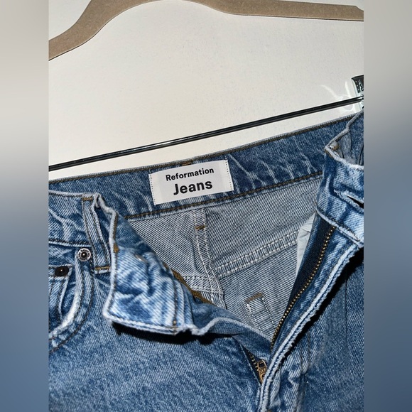 Reformation Shasta Destroyed Mid-Rise Straight Leg Jeans Waist Size 24 - Picture 2 of 7